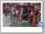 IMGP2861 Sun salutations at Varanasi